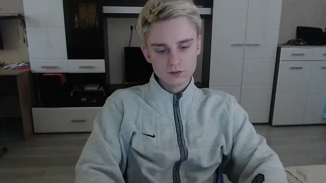 angryzan online show from March 19, 2025, 7:18 am