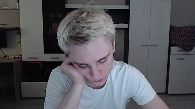 angryzan online show from March 21, 2025, 7:00 am