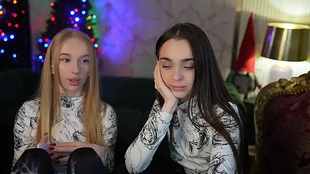 Snapshot of Lana_Pulse chatting on January 18, 2025, 5:52 am Lana Pulse online show from January 18, 2025, 5:52 am