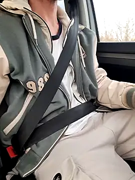 Snapshot of Zeefy chatting on December 19, 2024, 10:56 am Zeefy online show from December 19, 2024, 10:56 am