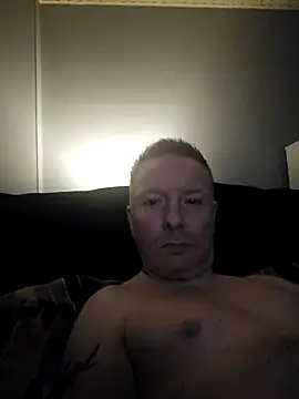 walker1979 online show from October 31, 2025, 8:43 pm