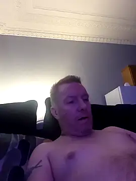 walker1979 online show from November 3, 2025, 3:24 pm