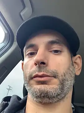 hailzeffn online show from September 22, 2025, 3:47 pm