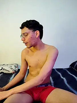 Snapshot of Diego-Monsalve chatting on October 13, 2025, 7:36 pm Diego-Monsalve online show from October 13, 2025, 7:36 pm