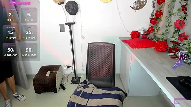 Snapshot of _cristal_ayala chatting on January 10, 2025, 12:06 am cristal ayala online show from January 10, 2025, 12:06 am