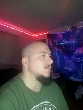 Snapshot of Spunonymous chatting on January 1, 2025, 1:26 am Spunonymous online show from January 1, 2025, 1:26 am