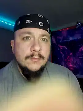 Snapshot of Spunonymous chatting on January 21, 2025, 2:22 am Spunonymous online show from January 21, 2025, 2:22 am