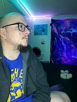 Snapshot of Spunonymous chatting on February 22, 2025, 4:18 am Spunonymous online show from February 22, 2025, 4:18 am