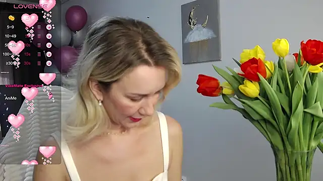 Snapshot of Vanessa_Nowak chatting on March 8, 2025, 5:28 am Vanessa Nowak online show from March 8, 2025, 5:28 am