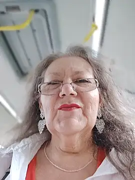 Snapshot of Snezhana chatting on July 14, 2026, 4:23 pm Snezhana online show from July 14, 2026, 4:23 pm