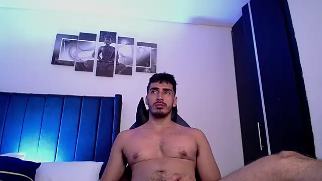 Snapshot of muscle_ares chatting on February 4, 2025, 11:49 am muscle ares online show from February 4, 2025, 11:49 am