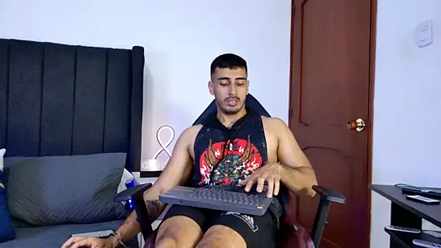 Snapshot of muscle_ares chatting on November 11, 2025, 11:49 pm muscle ares online show from November 11, 2025, 11:49 pm