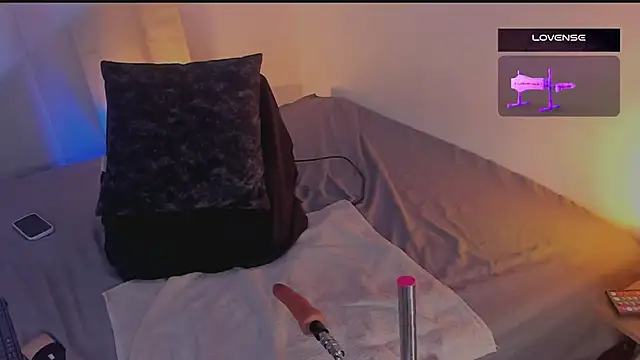 Elizabeth johnson online show from September 14, 2025, 8:41 pm