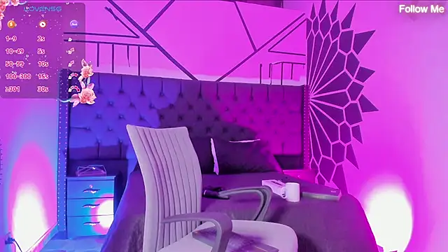 Agathaargent  online show from January 24, 2025, 9:06 am