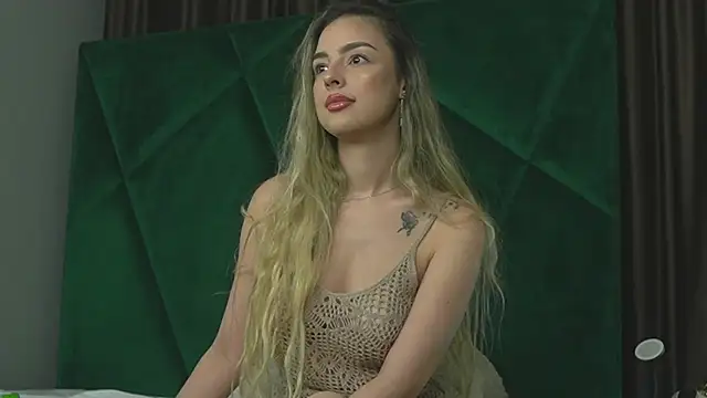 ScarletColes online show from October 20, 2025, 11:05 pm