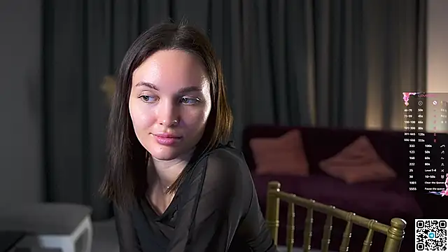 AnneKlint online show from December 9, 2024, 2:28 pm