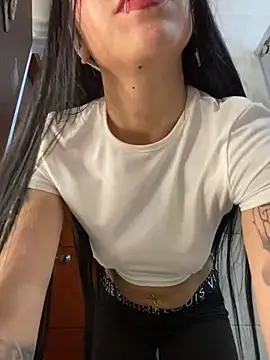 Snapshot of Bunny_sexy01 chatting on January 27, 2025, 1:48 am Bunny sexy01 online show from January 27, 2025, 1:48 am