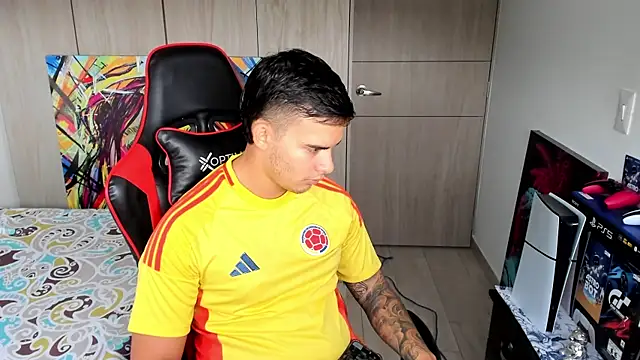 jacob firexx online show from October 7, 2025, 3:53 pm