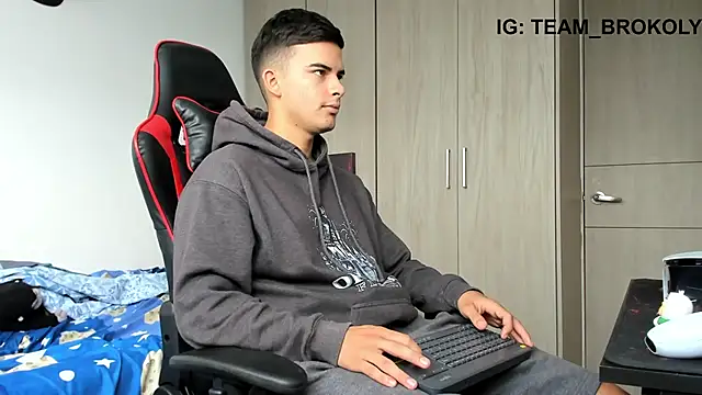 jacob firexx online show from November 11, 2025, 11:43 am