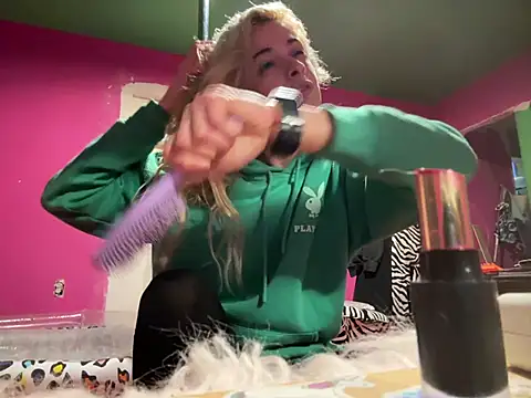 Snapshot of watermellonpussy chatting on December 17, 2024, 10:55 am watermellonpussy online show from December 17, 2024, 10:55 am