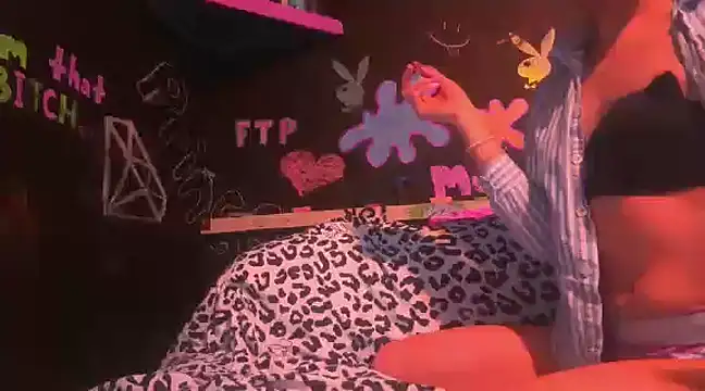 Snapshot of watermellonpussy chatting on January 7, 2025, 8:45 am watermellonpussy online show from January 7, 2025, 8:45 am