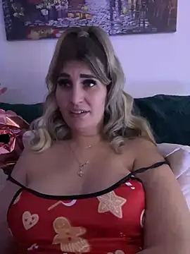 Snapshot of EvelynFrances chatting on January 1, 2025, 8:04 pm EvelynFrances online show from January 1, 2025, 8:04 pm