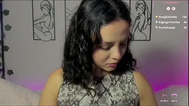 Snapshot of Megan_Rodrigo chatting on February 1, 2025, 11:58 pm Megan Rodrigo online show from February 1, 2025, 11:58 pm