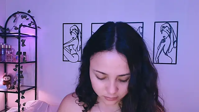 Snapshot of Megan_Rodrigo chatting on October 16, 2025, 7:26 pm Megan Rodrigo online show from October 16, 2025, 7:26 pm