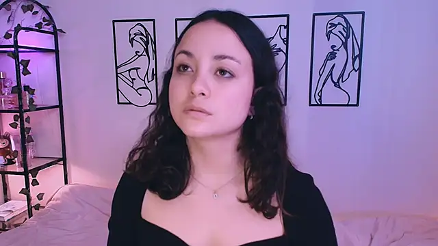 Snapshot of Megan_Rodrigo chatting on October 19, 2025, 7:14 pm Megan Rodrigo online show from October 19, 2025, 7:14 pm