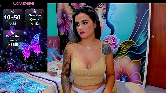 mia bigtits17 online show from December 5, 2024, 10:23 pm
