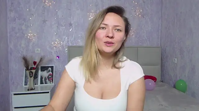 SallyVerda online show from January 14, 2025, 9:41 pm