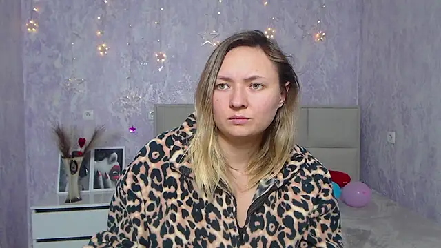 SallyVerda online show from January 15, 2025, 4:15 am