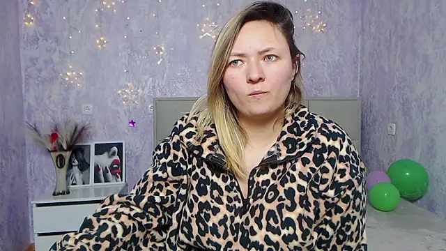 SallyVerda online show from January 17, 2025, 9:28 pm