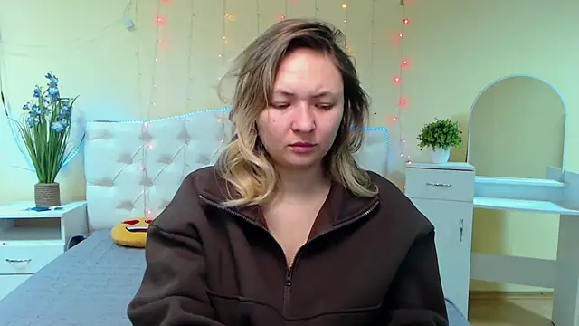 SallyVerda online show from January 18, 2025, 6:21 pm