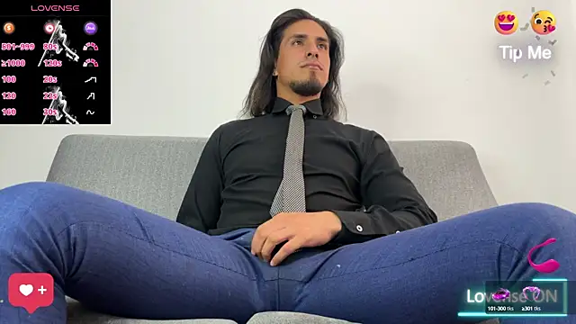 Tom blunt96 online show from October 10, 2025, 6:07 pm