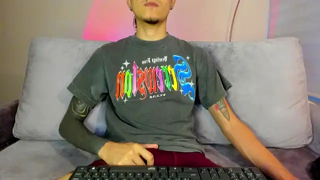 chromeheart  online show from June 3, 2026, 11:21 pm