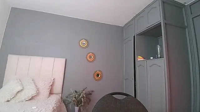 arteverena online show from December 7, 2024, 12:30 am