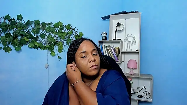 bbw charlote online show from November 29, 2025, 12:08 pm