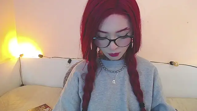 Snapshot of Isabella__dark chatting on December 5, 2024, 7:38 pm Isabella dark online show from December 5, 2024, 7:38 pm