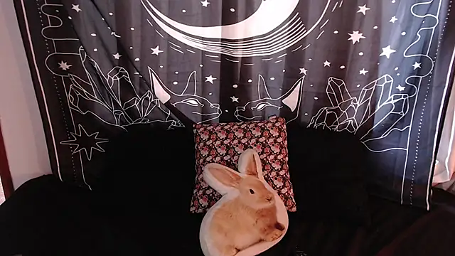 Snapshot of Isabella__dark chatting on January 3, 2025, 7:18 pm Isabella dark online show from January 3, 2025, 7:18 pm