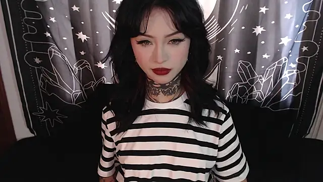 Snapshot of Isabella__dark chatting on January 28, 2025, 8:58 pm Isabella dark online show from January 28, 2025, 8:58 pm