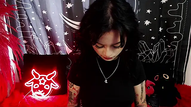 Snapshot of Isabella__dark chatting on March 11, 2025, 8:42 pm Isabella dark online show from March 11, 2025, 8:42 pm