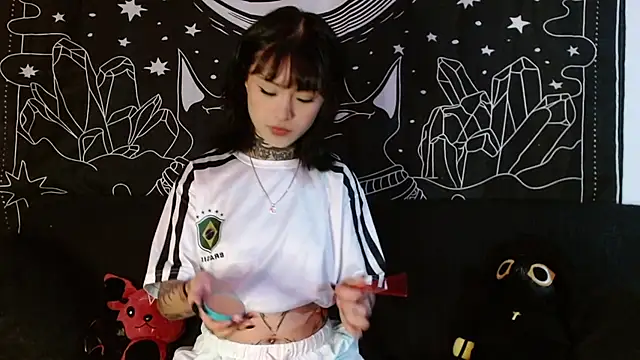 Snapshot of Isabella__dark chatting on November 9, 2025, 4:33 am Isabella dark online show from November 9, 2025, 4:33 am