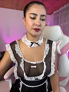 Snapshot of Violetta_kim1 chatting on February 2, 2025, 10:17 pm Violetta kim1 online show from February 2, 2025, 10:17 pm