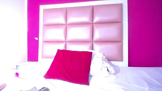 Snapshot of ebonny_suggarmommy1 chatting on February 11, 2025, 11:54 pm ebonny suggarmommy1 online show from February 11, 2025, 11:54 pm