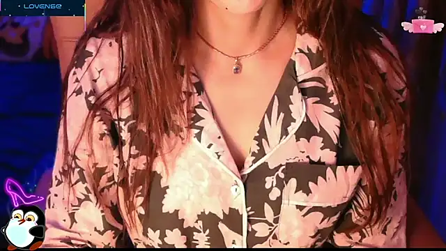  Blue Ruubyy  online show from October 15, 2025, 5:57 pm