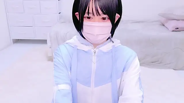 963 kurumi online show from December 4, 2024, 5:38 am