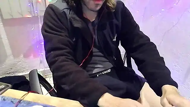 jhonnygoldencock online show from December 5, 2024, 7:49 am