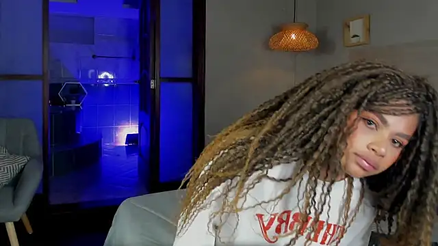 Snapshot of nayah__ chatting on November 5, 2025, 7:47 pm nayah online show from November 5, 2025, 7:47 pm