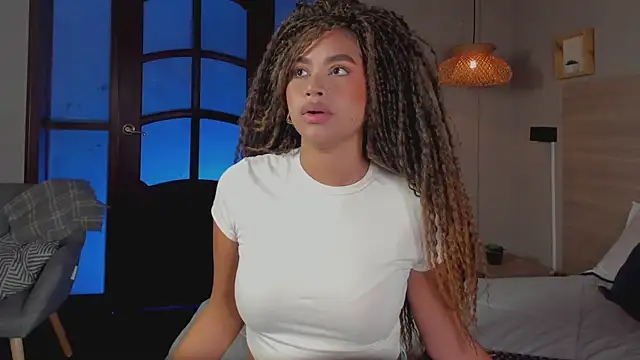 Snapshot of nayah__ chatting on November 11, 2025, 9:15 pm nayah online show from November 11, 2025, 9:15 pm